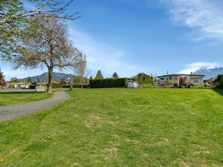 Photo 39: 10284 MANOR Drive in Chilliwack: Fairfield Island House for sale : MLS®# R2873184