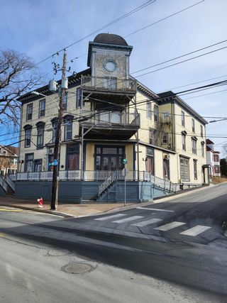 Photo 4: 149 Main Street in Liverpool: 406-Queens County Multi-Family for sale (South Shore)  : MLS®# 202405990