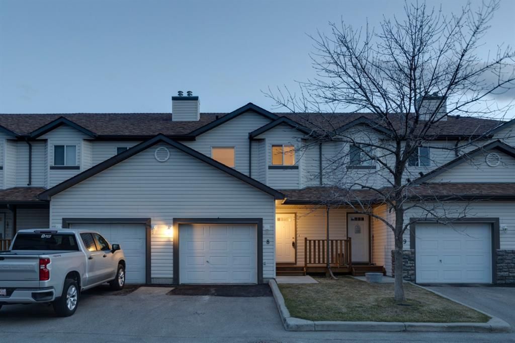 Main Photo: 8 156 Canoe Drive SW: Airdrie Row/Townhouse for sale : MLS®# A1205675