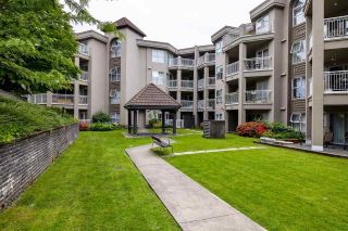 Photo 26: 113 519 TWELFTH Street in New Westminster: Uptown NW Condo for sale in "KINGSGATE" : MLS®# R2622458