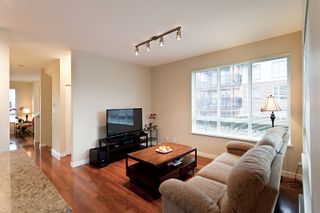 Photo 8: 118 1125 Kensal Place in Coquitlam: New Horizons Townhouse for sale : MLS®# V994728