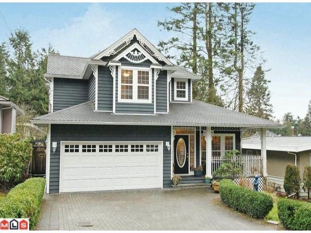 Main Photo: 12736 15TH Avenue in Surrey: Crescent Bch Ocean Pk. House for sale in "1001 Steps" (South Surrey White Rock)  : MLS®# F1103924