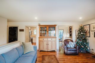 Photo 12: 1453 DAVIDSON Road in Gibsons: Gibsons & Area House for sale (Sunshine Coast)  : MLS®# R2860068