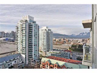 Photo 12: 1406 189 NATIONAL Avenue in Vancouver: Mount Pleasant VE Condo for sale in "THE SUSSEX" (Vancouver East)  : MLS®# V1132745