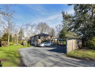 Photo 2: 4200 Cedar Hill Rd in VICTORIA: SE Mt Doug House for sale (Saanich East)  : MLS®# 721672