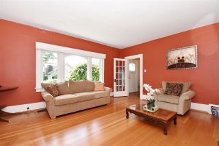 Photo 5: 2107 W 51ST Avenue in Vancouver: S.W. Marine House for sale (Vancouver West)  : MLS®# R2237001