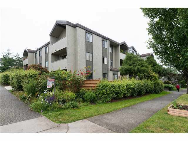 Main Photo: 303 725 COMMERCIAL DRIVE in : Hastings Condo for sale : MLS®# V1071668