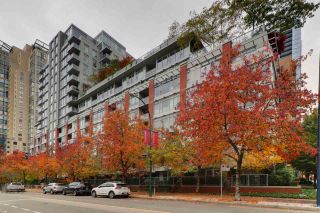 Photo 1: 1117 HOMER Street in Vancouver: Yaletown Townhouse for sale in "H and H" (Vancouver West)  : MLS®# R2517344