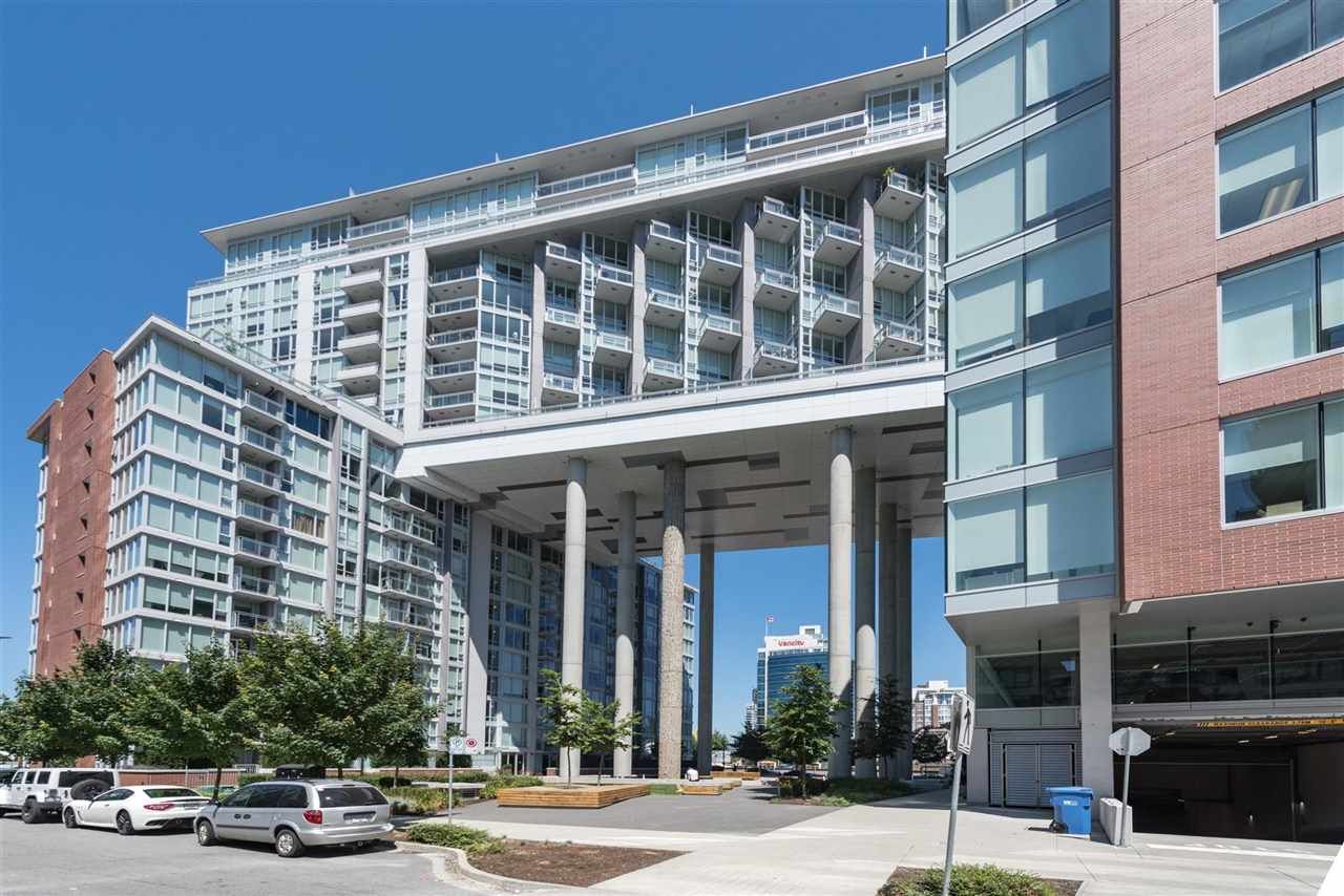 Main Photo: 1718 1618 Quebec Street, Vancouver, BC, V6A 0C5 in Vancouver: Mount Pleasant VE Condo for sale (Vancouver East)  : MLS®# R2324256