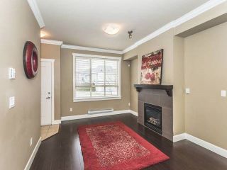 Photo 2: 52 19560 68 Avenue in Surrey: Clayton Townhouse for sale in "Solano" (Cloverdale)  : MLS®# R2139361