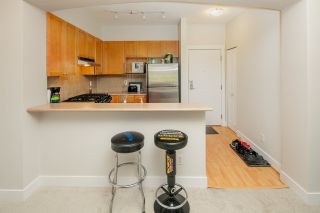 Photo 8: 320 2280 WESBROOK Mall in Vancouver: University VW Condo for sale in "KEATS HALL" (Vancouver West)  : MLS®# R2269685