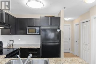 Photo 5: 1093 Sunset Drive Unit# 214 in Kelowna: Condo for sale : MLS®# 10286745