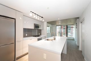 Photo 2: 1407 108 W CORDOVA Street in Vancouver: Downtown VW Condo for sale in "WOODWARDS" (Vancouver West)  : MLS®# R2740799