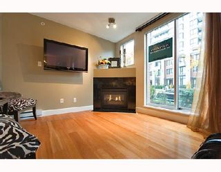 Photo 4: 937 HOMER Street in Vancouver: Downtown VW Townhouse for sale in "PINNACLE" (Vancouver West)  : MLS®# V675780