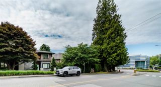 Photo 25: 2070 FULTON Avenue in West Vancouver: Ambleside 1/2 Duplex for sale : MLS®# R2488830
