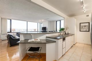 Photo 3: 1501D 500 EAU CLAIRE Avenue SW in Calgary: Eau Claire Apartment for sale : MLS®# C4216016