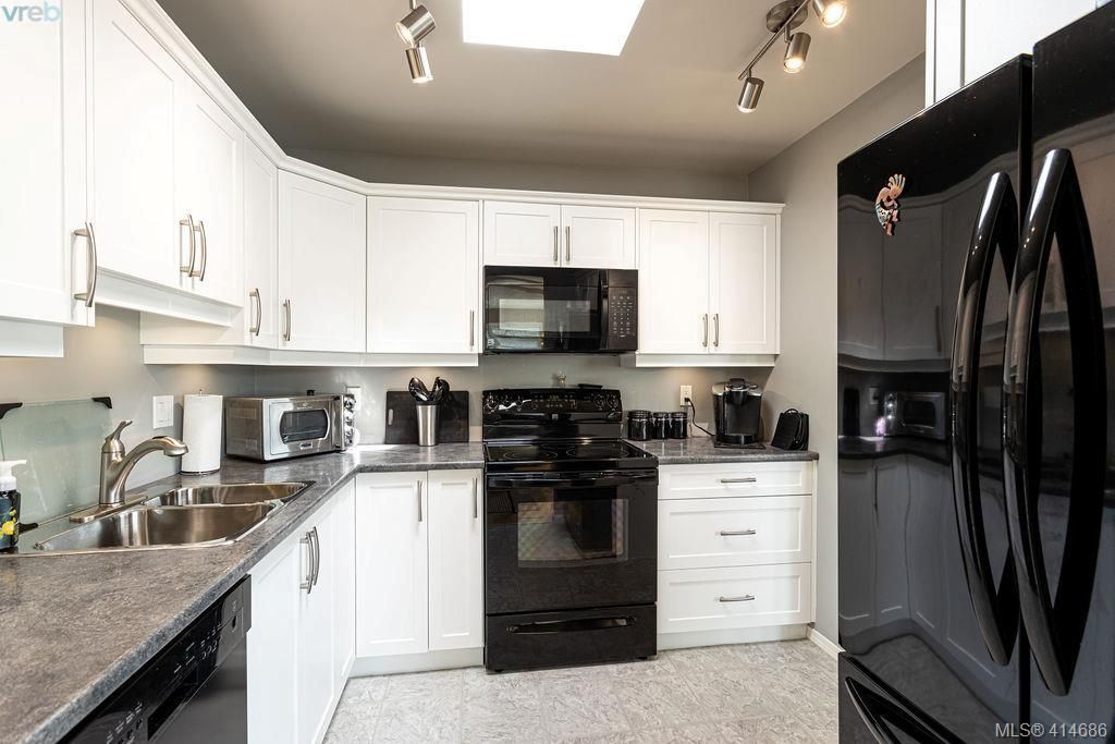 Photo 13: Photos: 305 2490 Bevan Ave in SIDNEY: Si Sidney South-East Condo for sale (Sidney)  : MLS®# 822513