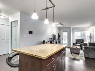 Photo 14: 101 2191 SHAUGHNESSY Street in Port Coquitlam: Central Pt Coquitlam Condo for sale in "SIGNATURE" : MLS®# R2837732