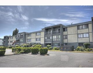 Photo 10: 115 3451 SPRINGFIELD Drive in Richmond: Steveston North Condo for sale in "IMPERIAL BY THE SEA" : MLS®# V773892