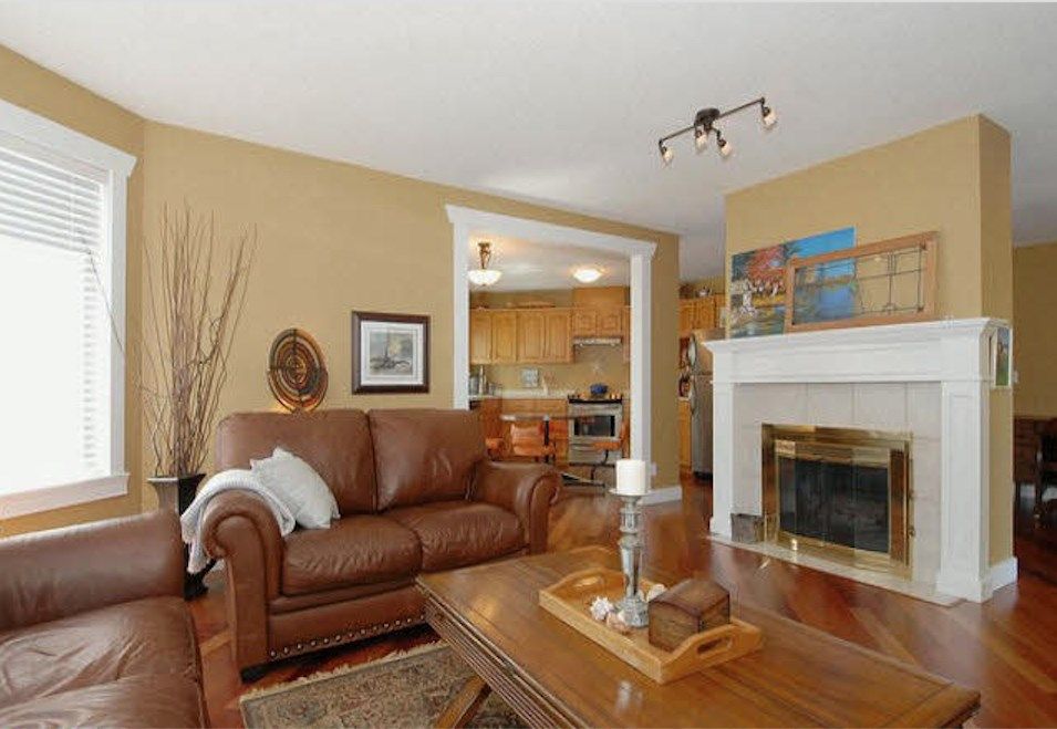 Photo 5: Photos: 202 1327 BEST Street: White Rock Condo for sale in "Chestnut Manor" (South Surrey White Rock)  : MLS®# R2188642