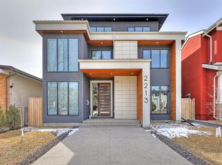 Photo 1: 2213 7 Avenue NW in Calgary: West Hillhurst Detached for sale : MLS®# A1208955