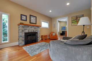 Photo 11: 1319 Stanley Ave in Victoria: Vi Fernwood House for sale : MLS®# 856049
