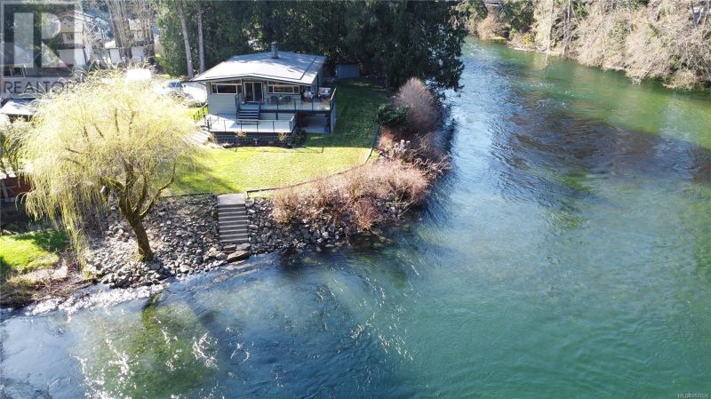 FEATURED LISTING: 83 Somenos Street Lake Cowichan