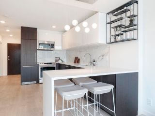 Photo 2: 1916 938 SMITHE STREET in Vancouver: Downtown VW Condo for sale (Vancouver West)  : MLS®# R2632547