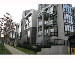 Photo 1: 208 3638 VANNESS Avenue in Vancouver: Collingwood VE Condo for sale in "BRIO" (Vancouver East)  : MLS®# V809600