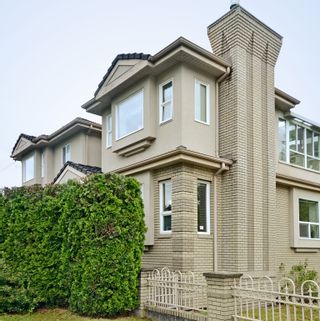 Photo 2: 6488 COLUMBIA Street in Vancouver: Oakridge VW House for sale (Vancouver West)  : MLS®# V1003379