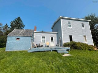 Photo 2: 824 East Chezzetcook Road in East Chezzetcook: 31-Lawrencetown, Lake Echo, Port Residential for sale (Halifax-Dartmouth)  : MLS®# 202319780