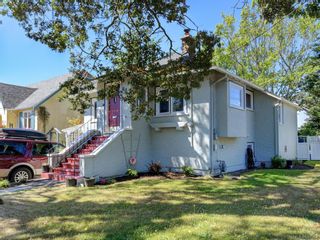 Photo 34: 686 Monterey Ave in Oak Bay: OB South Oak Bay House for sale : MLS®# 845564