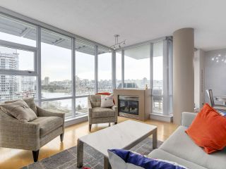 Photo 5: 1206 638 BEACH Crescent in Vancouver: Yaletown Condo for sale in "ICON I" (Vancouver West)  : MLS®# R2148228