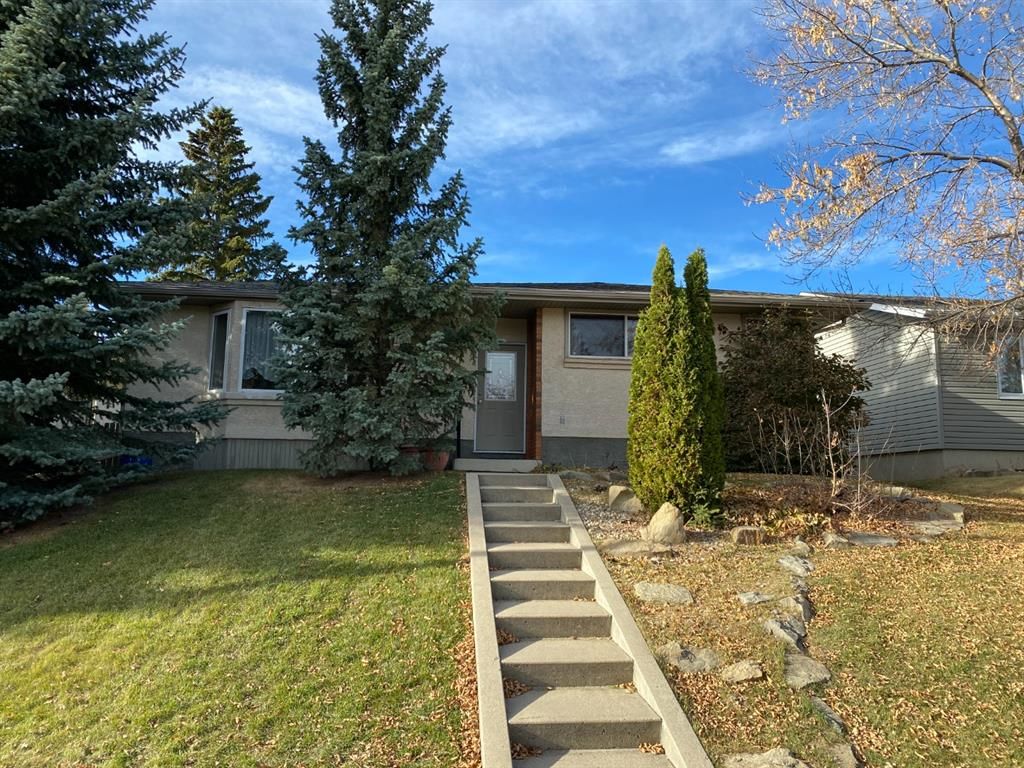 Main Photo: 1159 Hunterston Road NW in Calgary: Huntington Hills Detached for sale : MLS®# A1050360