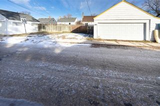 Photo 46: 480 Matheson Avenue in Winnipeg: West Kildonan Residential for sale (4D)  : MLS®# 202331493
