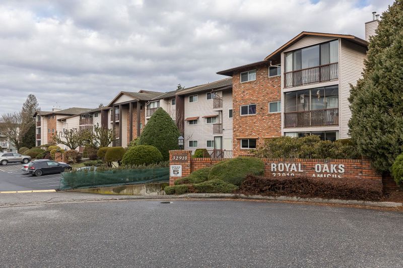 FEATURED LISTING: 301 - 32910 AMICUS Place Abbotsford