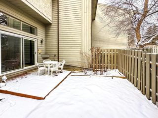 Photo 36: 119 Glamis Terrace SW in Calgary: Glamorgan Row/Townhouse for sale : MLS®# A2014322
