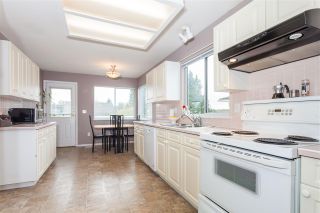 Photo 6: 1846 KING GEORGE Boulevard in Surrey: King George Corridor House for sale (South Surrey White Rock)  : MLS®# R2126881