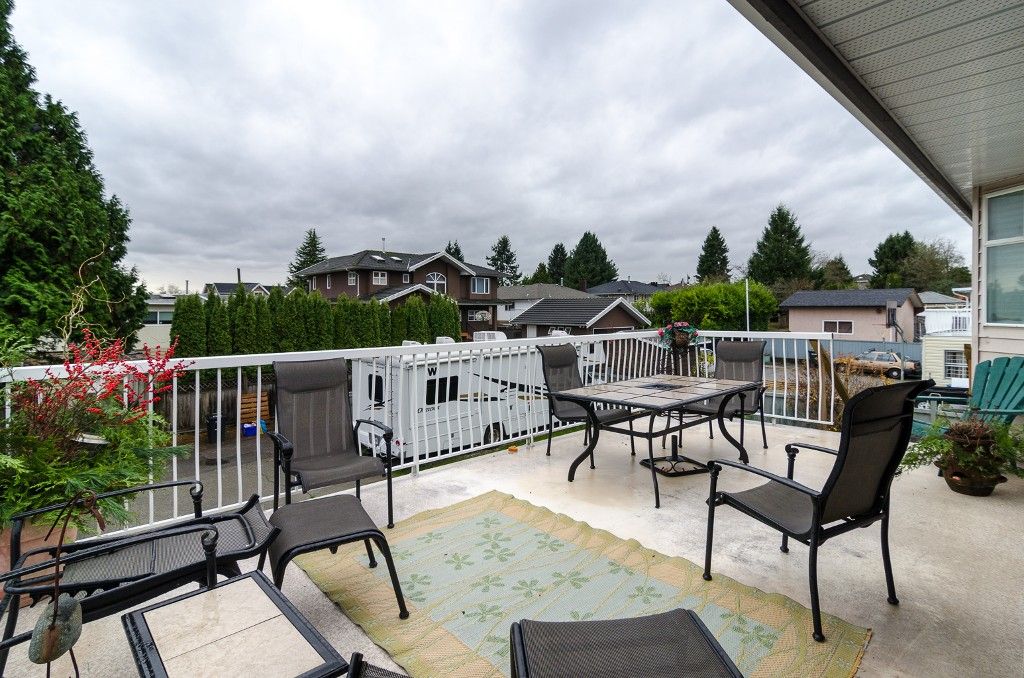 Photo 32: Photos: 6430 CURTIS Street in Burnaby: Parkcrest House for sale (Burnaby North)  : MLS®# V981822