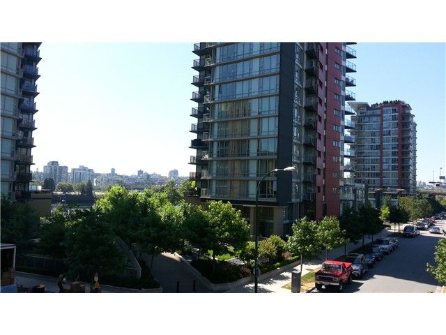 Main Photo: 302 33 SMITHE ME in Vancouver: Yaletown Condo for sale in "COOPERS LOOKOUT" (Vancouver West)  : MLS®# V1020336