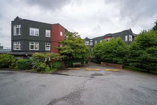 Photo 22: 506 2800 CHESTERFIELD Avenue in North Vancouver: Upper Lonsdale Condo for sale in "Somerset Garden" : MLS®# R2472780