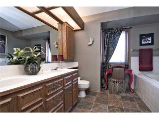 Photo 12: 35 HAWKVILLE Mews NW in CALGARY: Hawkwood Residential Detached Single Family for sale (Calgary)  : MLS®# C3556165