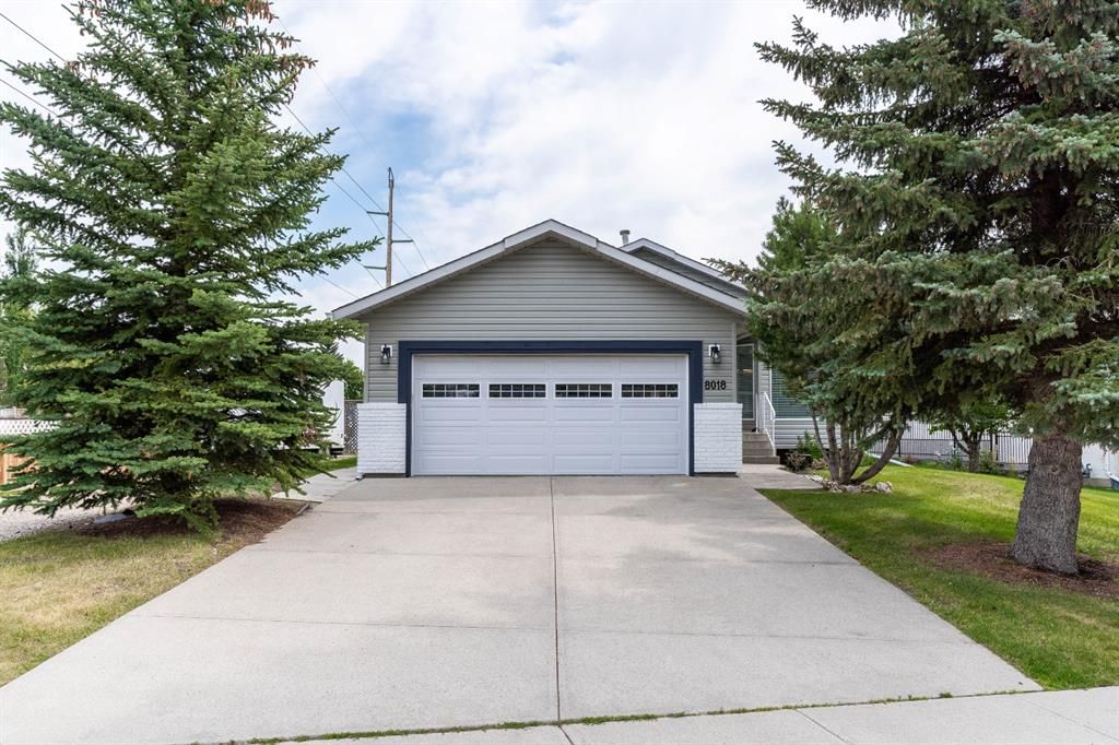 Main Photo: 8018 Schubert Gate NW in Calgary: Scenic Acres Detached for sale : MLS®# A1244988