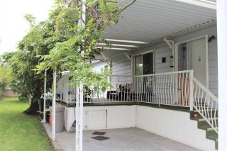 Photo 2: 17 145 KING EDWARD Street in Coquitlam: Maillardville Manufactured Home for sale in "MILL CREEK VILLAGE" : MLS®# R2411158