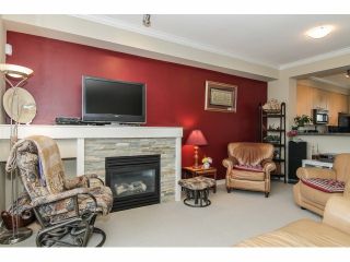 Photo 3: 52 7155 189 Street in Surrey: Clayton Townhouse for sale in "BACARA" (Cloverdale)  : MLS®# F1420610