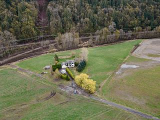 Photo 5: 40218 WELLS LINE Road in Abbotsford: Sumas Prairie House for sale : MLS®# R2863491