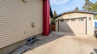 Photo 2: 127 Lynnbrook Place SE in Calgary: Ogden Detached for sale : MLS®# A1258790