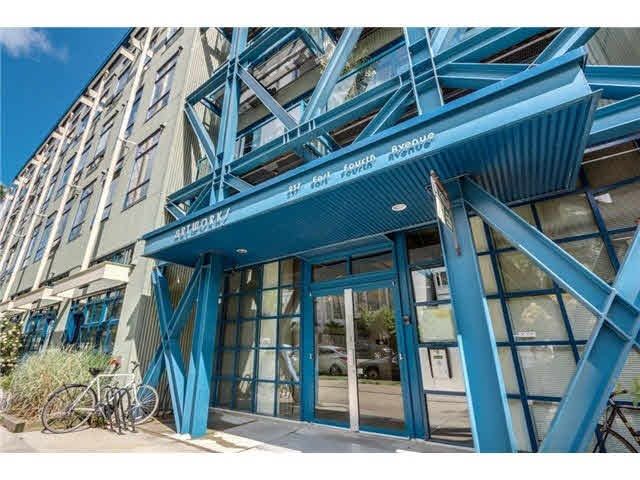 Main Photo: 205 237 4TH Avenue in Vancouver: Mount Pleasant VE Condo for sale in "ARTWORKS" (Vancouver East)  : MLS®# R2037663