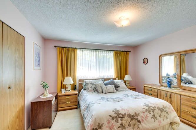 Photo 12: Photos: 15506 19 Avenue in Surrey: King George Corridor House for sale (South Surrey White Rock)  : MLS®# R2200836