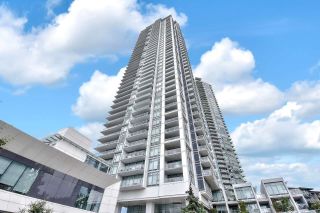 Photo 1: 401 1888 GILMORE Avenue in Burnaby: Brentwood Park Condo for sale (Burnaby North)  : MLS®# R2714399